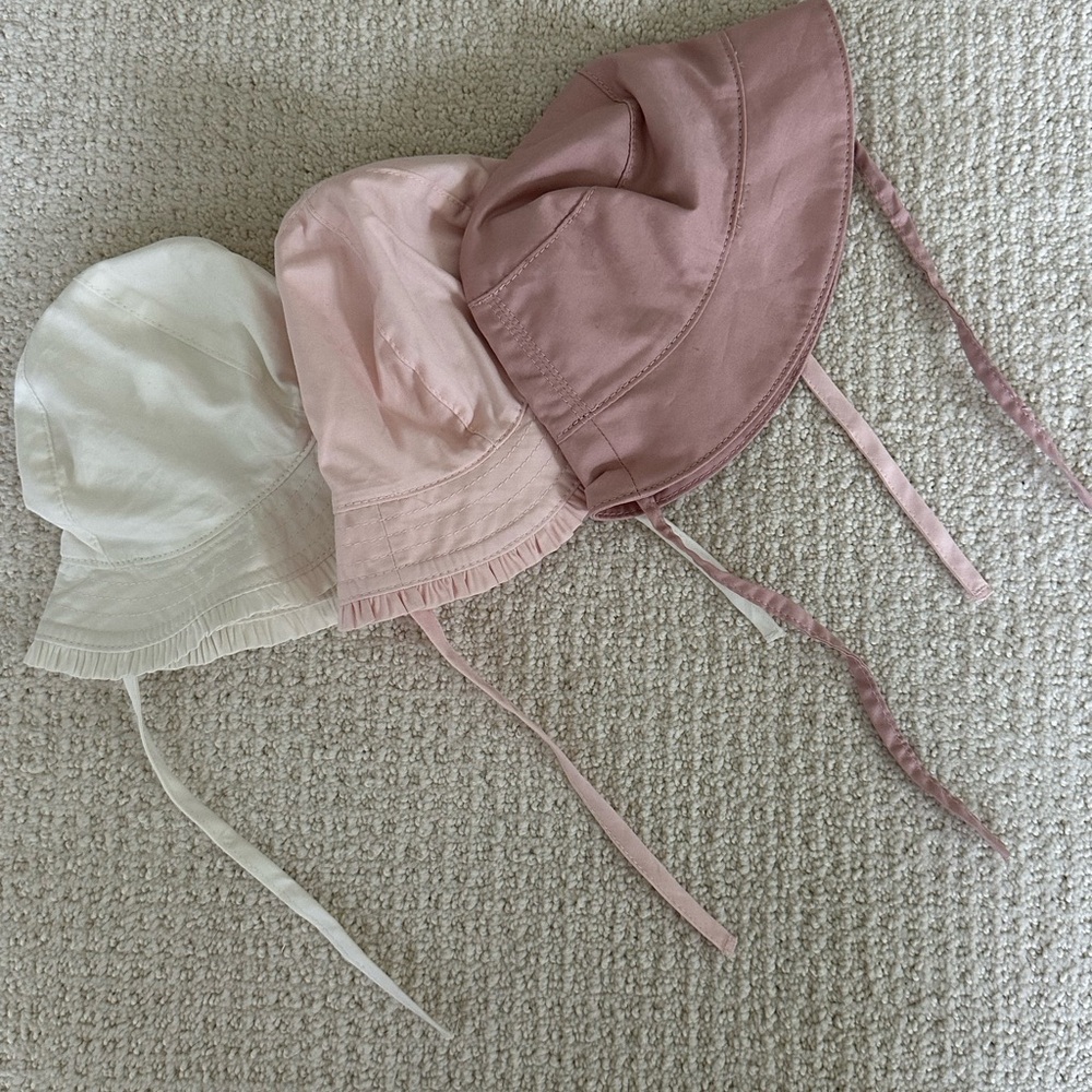 H&M baby girl sun hat set